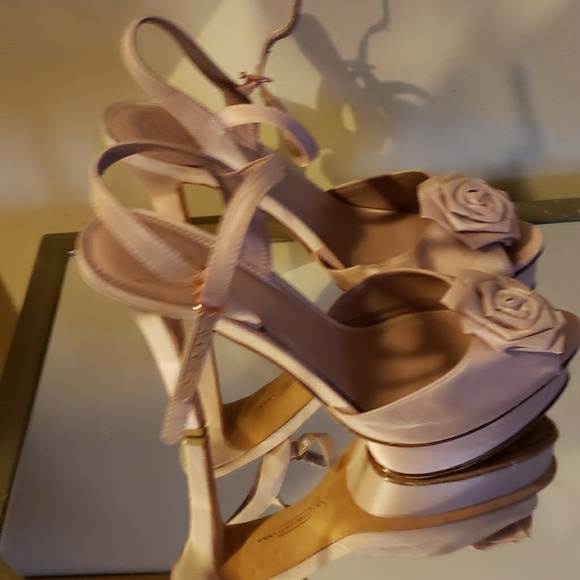 Vince Camuto Shoes - VINCE CAMUTO SHOES.